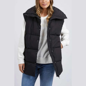 Foxwood Essential Puffer Vest | Black