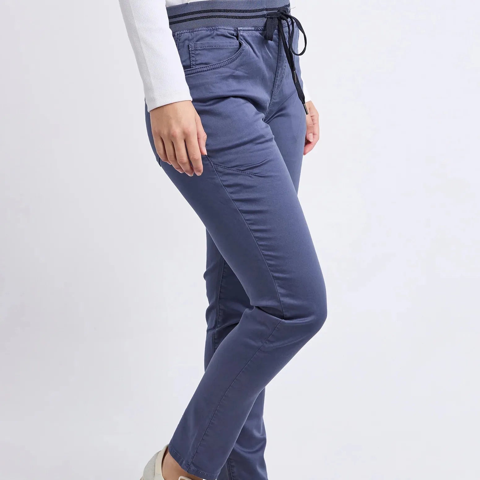 Foxwood Sylvia Jogger | Country Blue