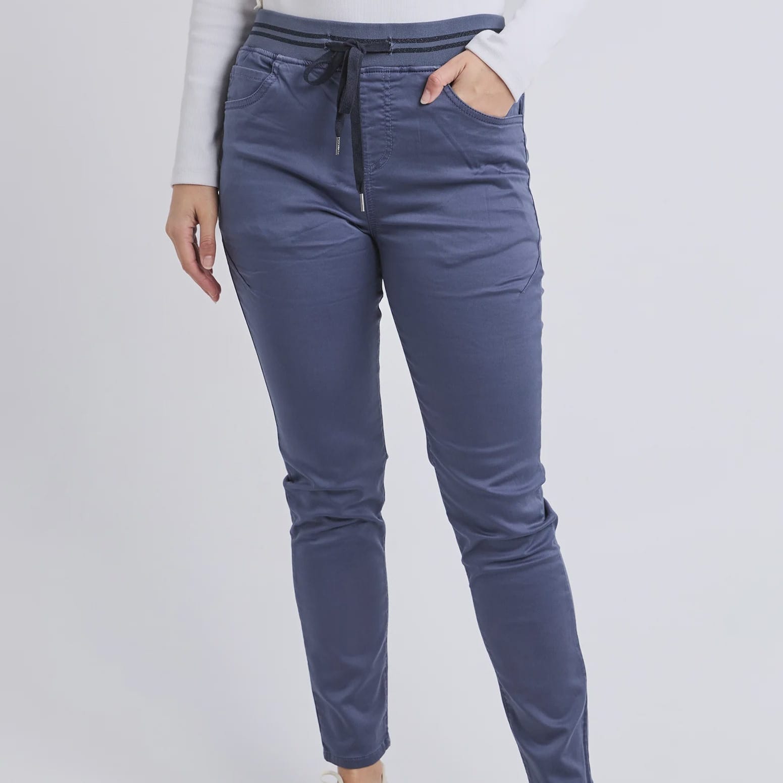 Foxwood Sylvia Jogger | Country Blue