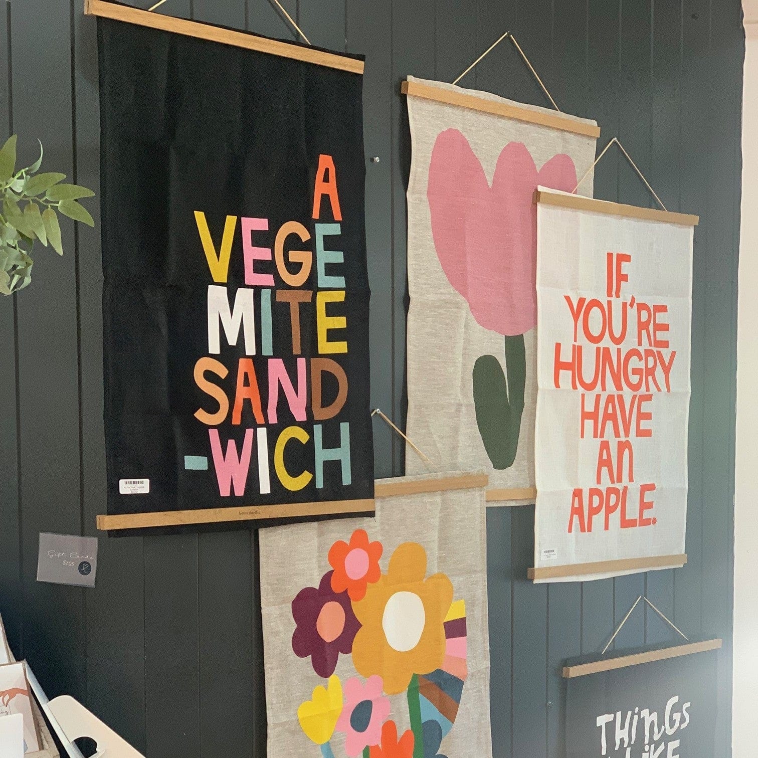 Home Dweller Magnetic Print Hanger