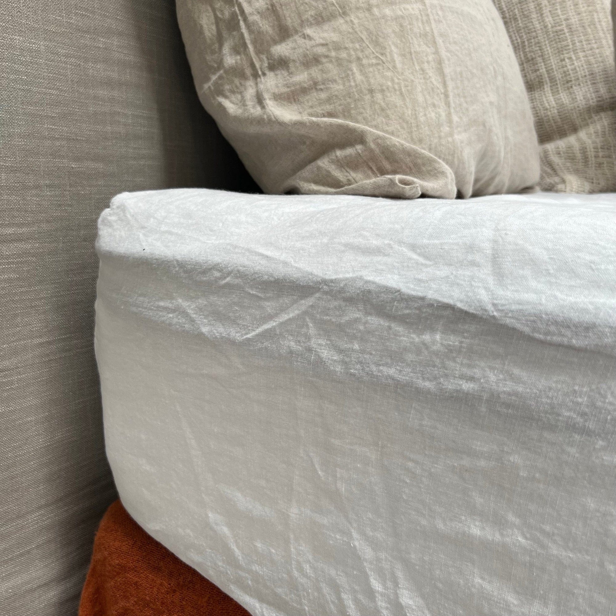 Linens Fitted Sheet | White