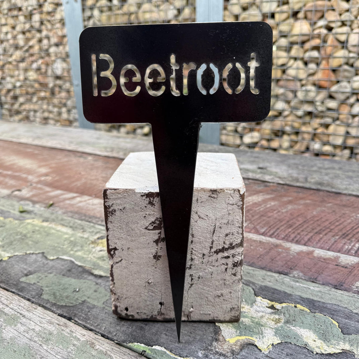 Rusty Pot Vegetable Garden Stake Beetroot