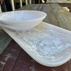 Sunday Merchant Everyday Medium Resin Bowl | White Swirl