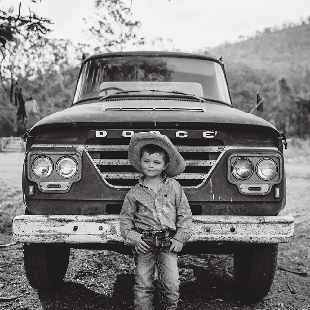 Sunday Merchant In Love, Out Bush