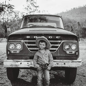 Sunday Merchant In Love, Out Bush