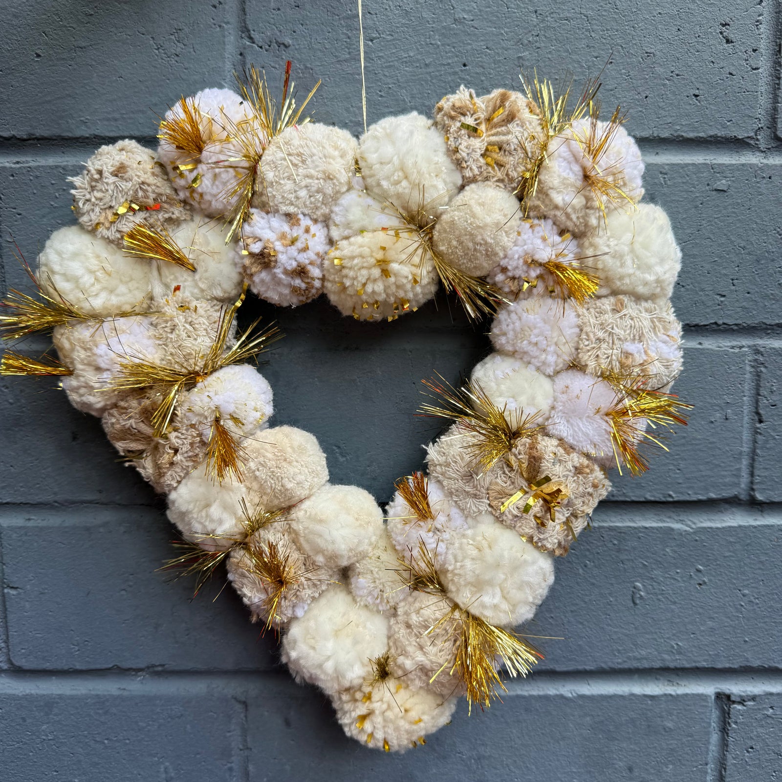 Sunday Merchant Natural Colour Pom Pom Christmas Heart