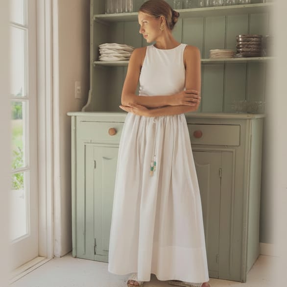 Walnut Corsica Dress | White