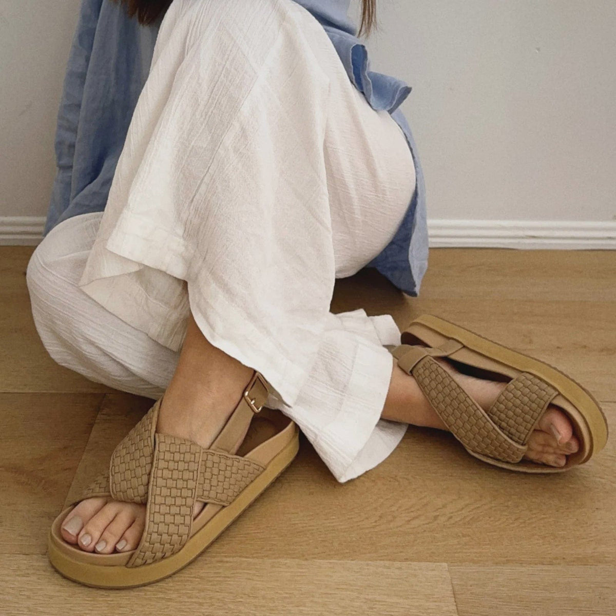 Walnut Mya Sandal | Biscuit | Walnut